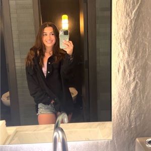 Meet your Posher, Alexa